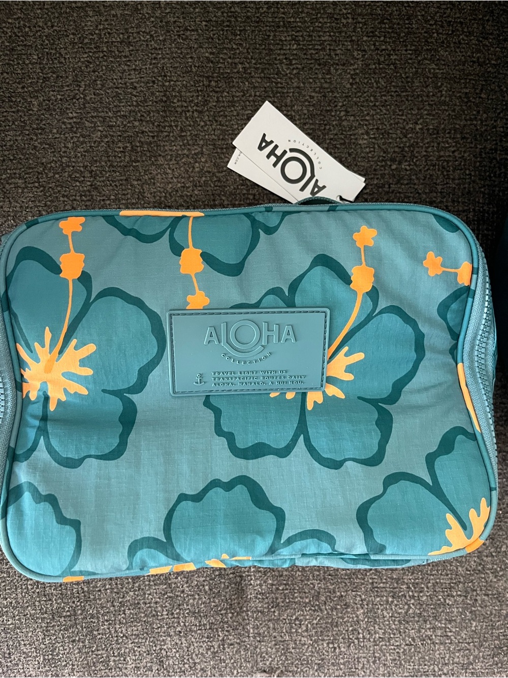 NWT Aloha Collection Lunch Bag